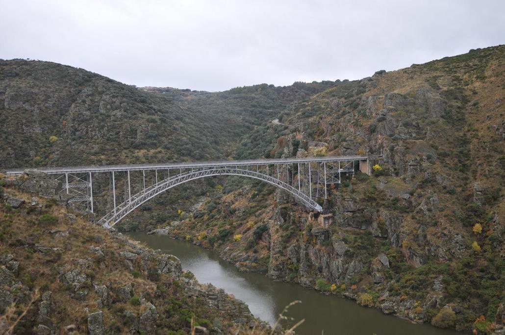 Posada Real La Mula De Los Arribes Villardiegua de la Ribera Bagian luar foto